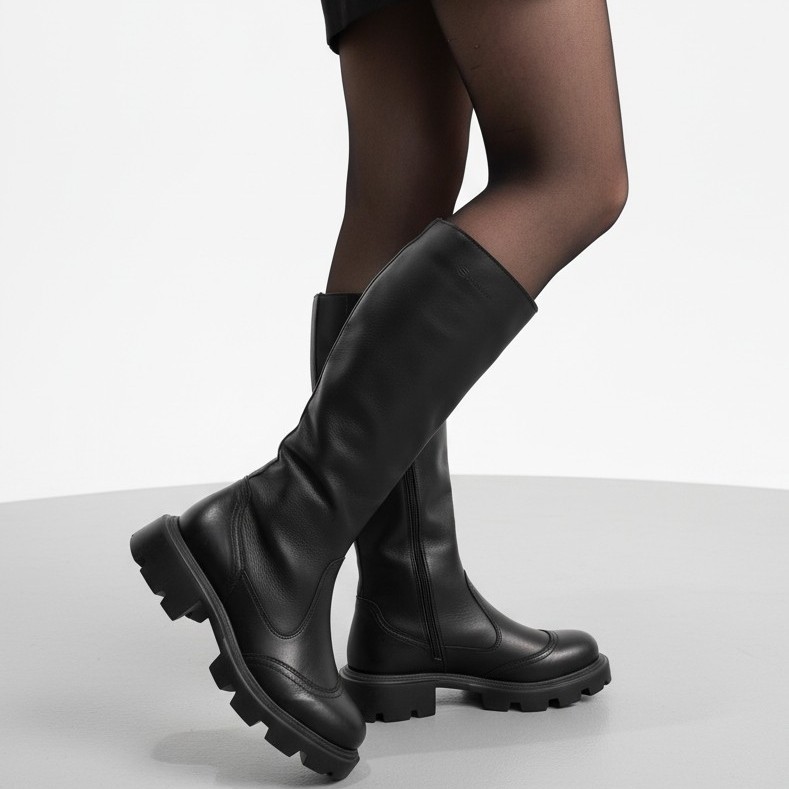 572 Naisten Ultra Light High Nappanahkabootsit